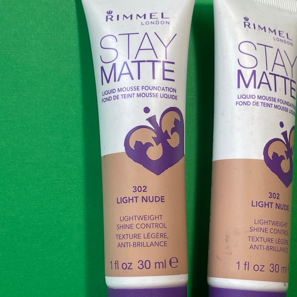 2x Rimmel Stay Matte Liquid Mousse Foundation Lightweight #302 Light Nude (30ml) - Picture 3 of 6